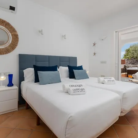 Obsidian Estrella Del Mar Callao Salvaje